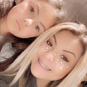 Meet your Posher, Alivia